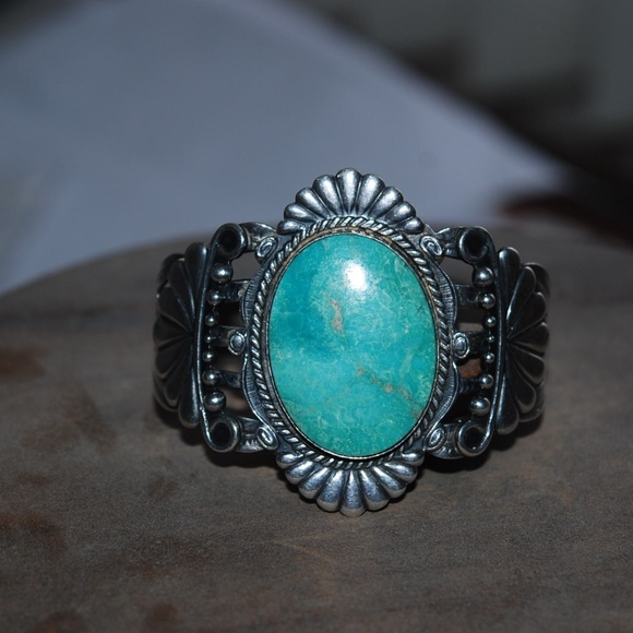 Native American cuff - Picture 3 of 8